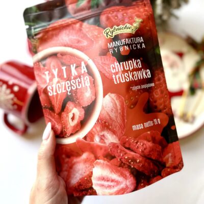 Chrupka truskawka - Tytka szczęścia w torebce Manufaktury Rybnickiej, masa netto 20 g